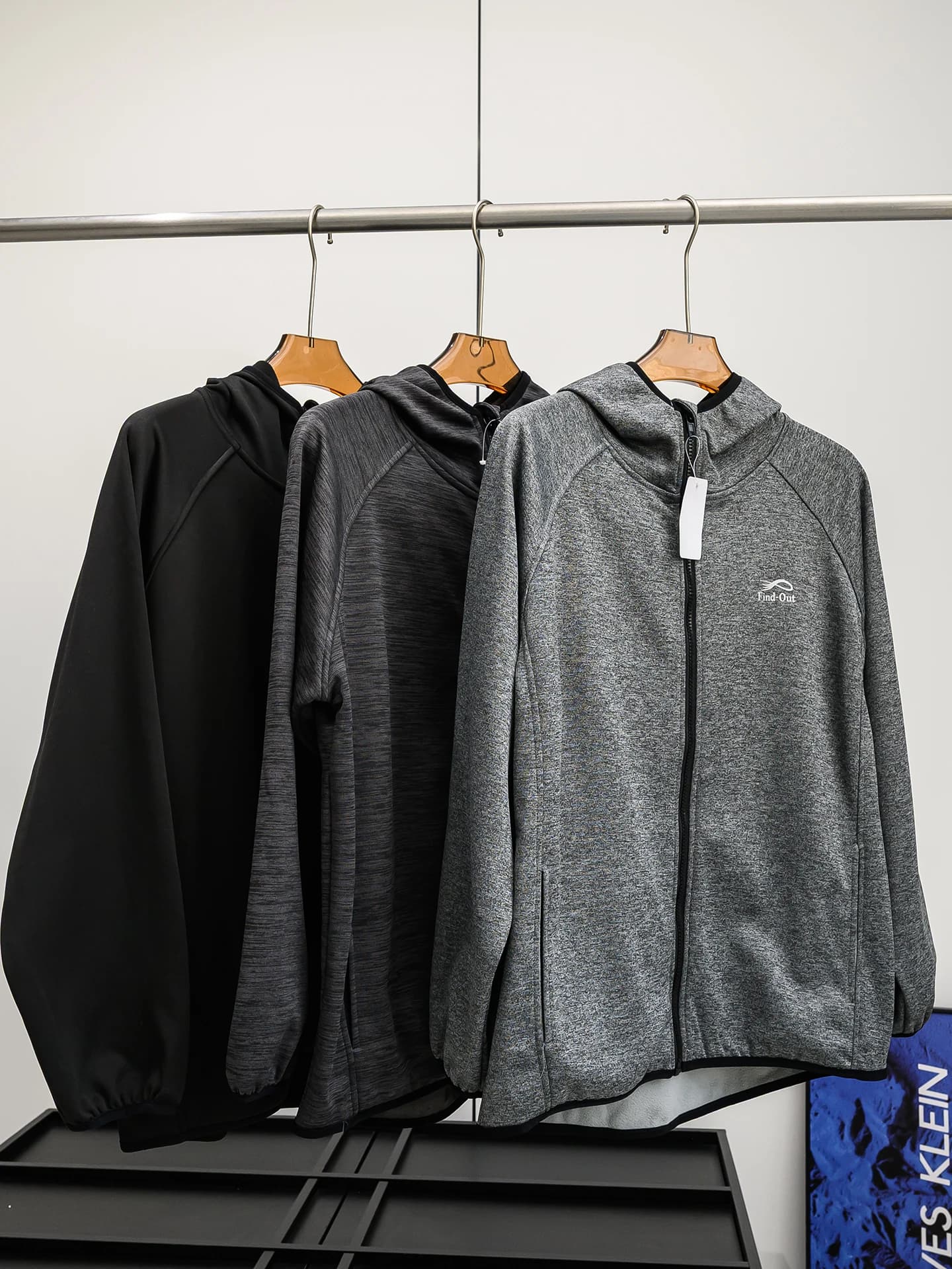 Casual Fleece Lined Hooded Jacket Men's Loose Fit Shoulder Sleeve Insert Spring Fashion Outerwear Zipper Closure Long Sleeve