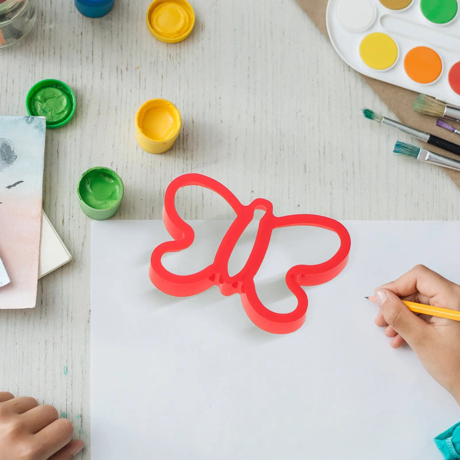 Set di 10 Stampi in Argilla Vibrante per Bambini, Forme di Animali e Frutta, Strumenti Creativi per Giochi Sensoriali e Sviluppo Motorio