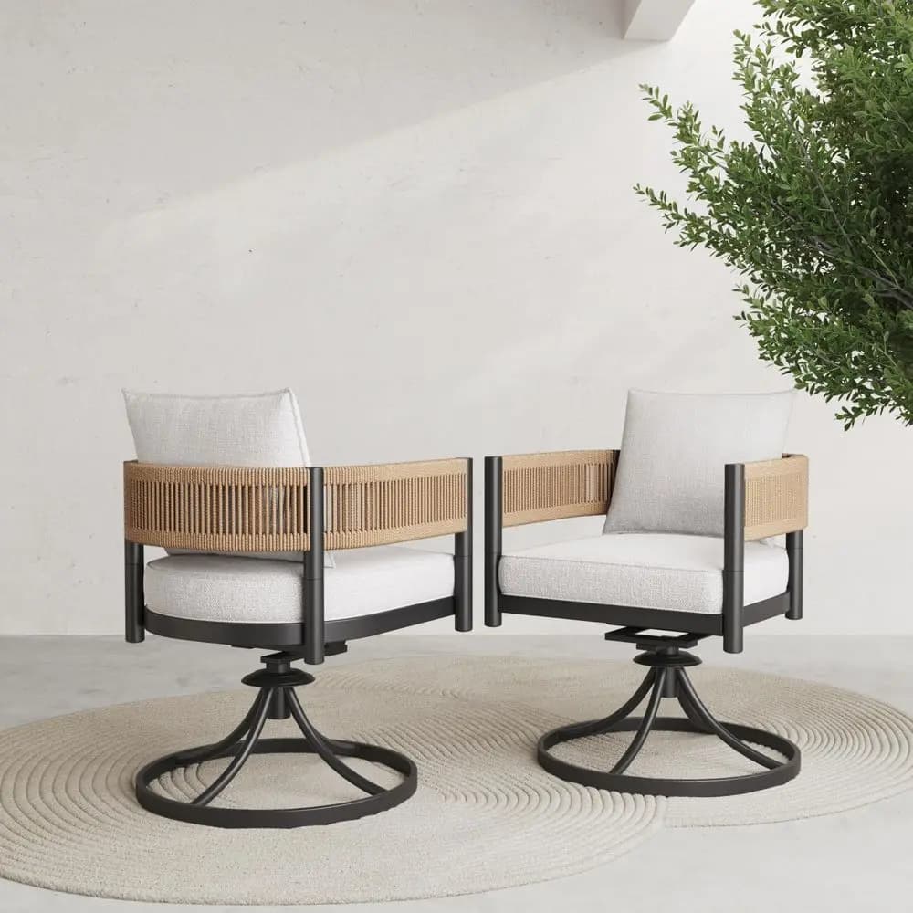 Set di 2 sedie da pranzo per esterni, 2 sedie da pranzo da patio, sedie da patio girevoli in vimini intrecciato con cuscini beige chiaro