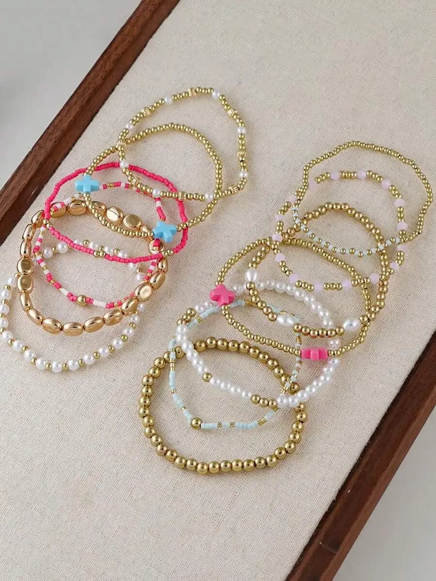 Set di braccialetti elasticizzati con perline da donna, 13 pezzi, con accenti a croce, perline simili a perle e CCB multicolore per impilamento a strati