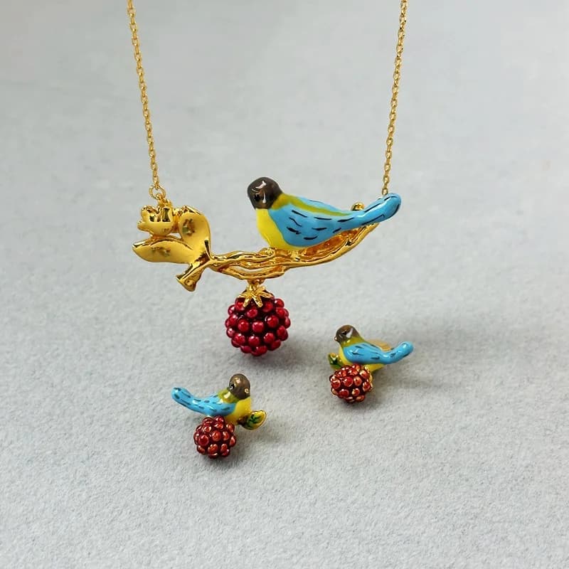Squisito set di gioielli con lamponi e uccelli, eleganti orecchini e collane di foresta per le donne, dolce regalo unico e sofisticato