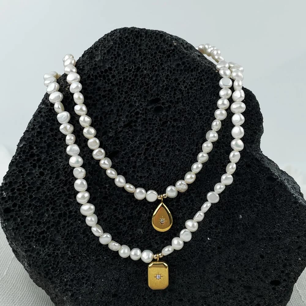 Collana di Perle d'Acqua Dolce Naturali alla Moda per Donne, Ciondolo a Goccia in Acciaio con Charm a Stella Quadrata, Girocollo con Perle Barocche Irregolari