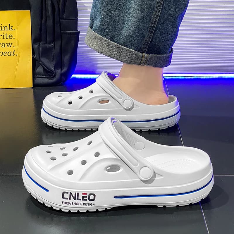 Zoccoli da spiaggia di lusso alla moda Scarpe da casa per interni 2025 Scarpe estive da uomo Sneaker Nuoto Sport casual da uomo Pantofola Sandalo Scivoli