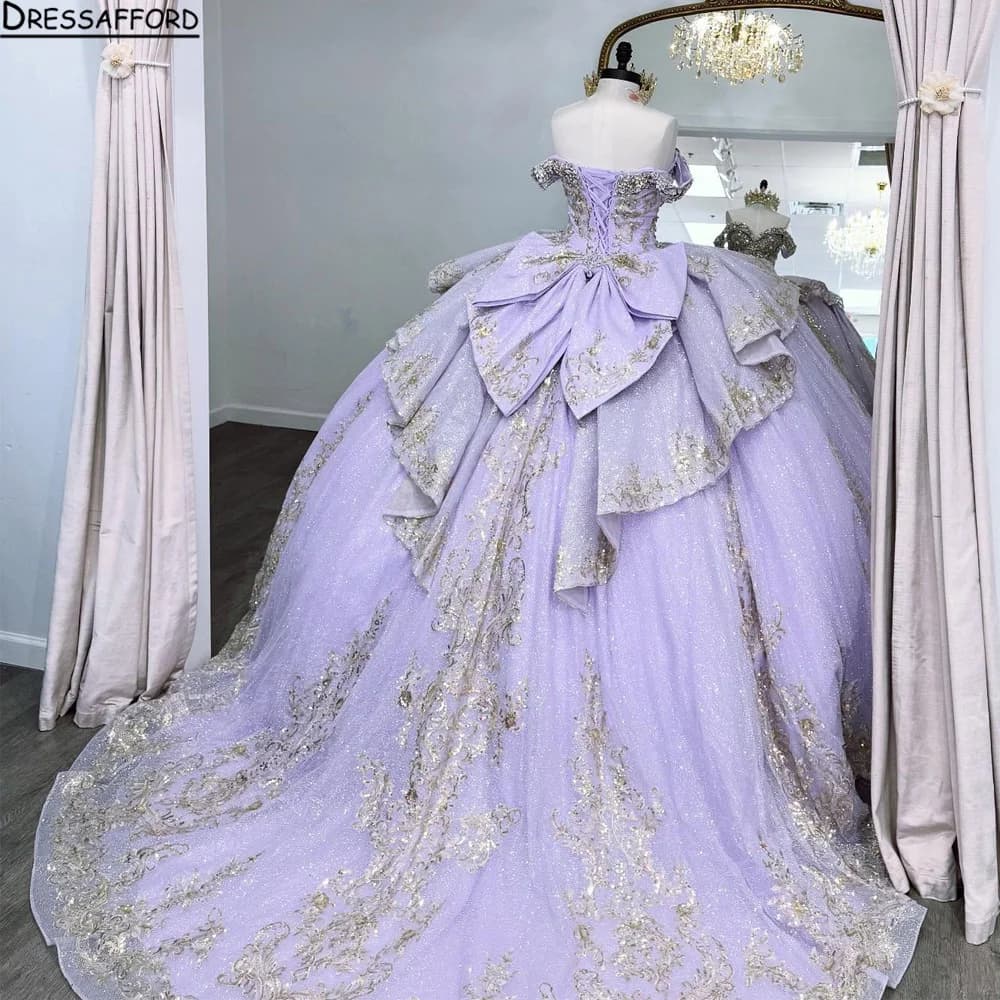 Abiti Quinceanera viola lilla Abito da ballo con spalle scoperte Applique Fiore Perline Cristalli Festa Compleanno Dolce 16 Abiti Abiti