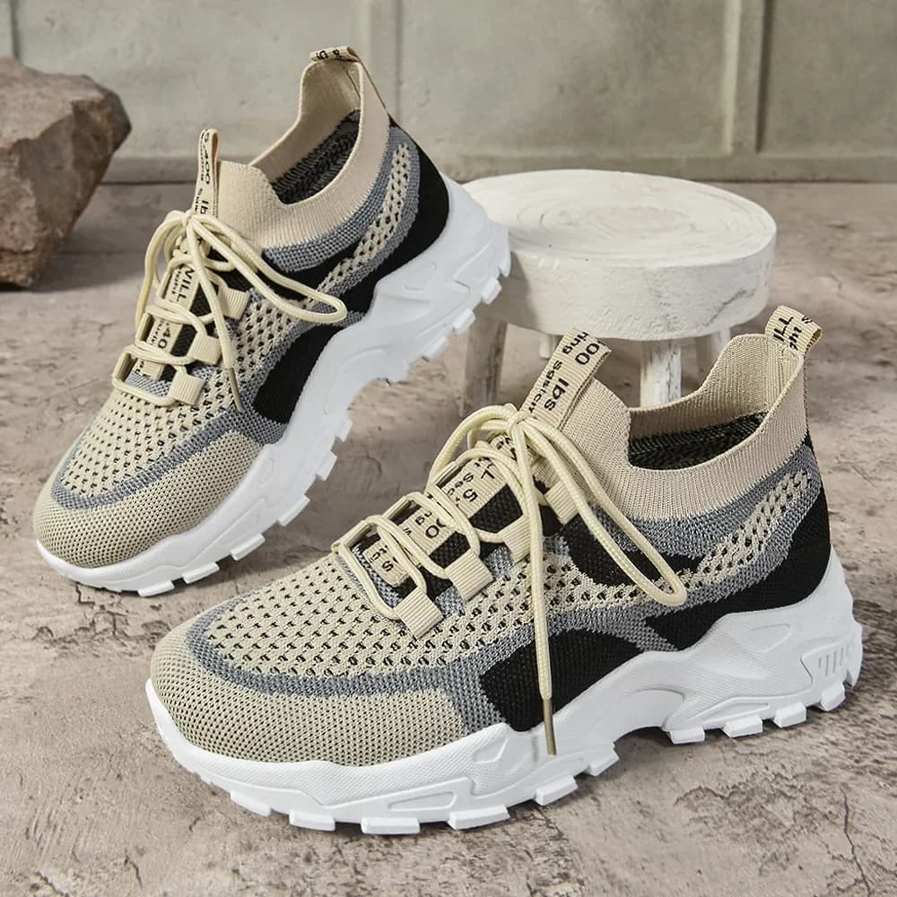 Shoes for Women Spring Autumn Fashion New Comfortable No Slip Casual Shoes Breathable Mesh Lace-up Fly Weave Sneakers