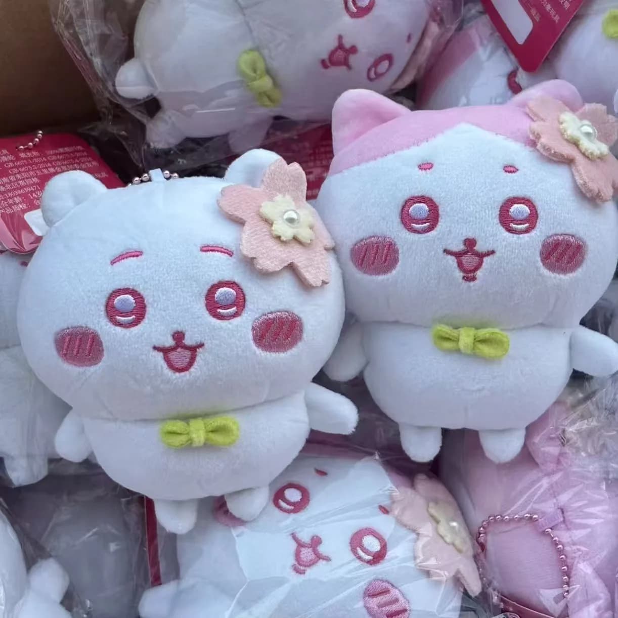 Nuova Collezione Sakura Jiyis Hachiware Rosa, Portachiavi in Peluche da 10cm, Ciondolo per Zaino, Adorabile Bambola in Peluche