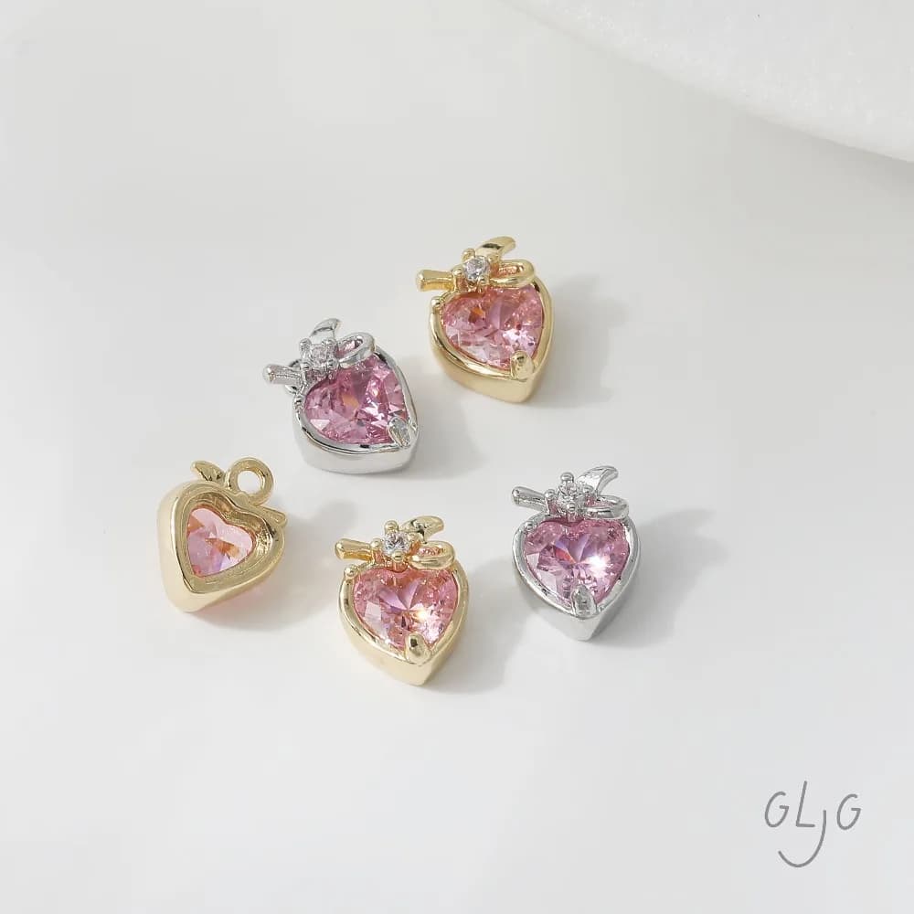 6 ciondoli con zirconi a forma di cuore placcati in oro 14 carati per la creazione di gioielli, accessori per orecchini, braccialetti, collane fai da te, 10 * 8 mm