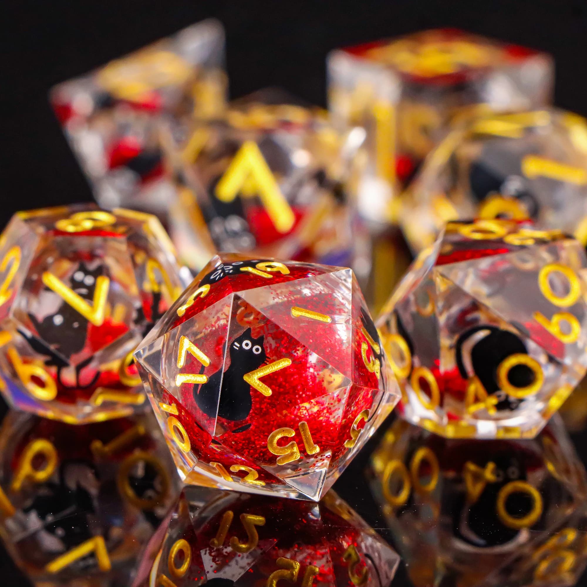 Dadi per gatti Set di dadi con nucleo liquido Dadi poliedrici per donjons e draghi Regali DnD Dadi in resina Dadi con bordo affilato D&D D e set di dadi