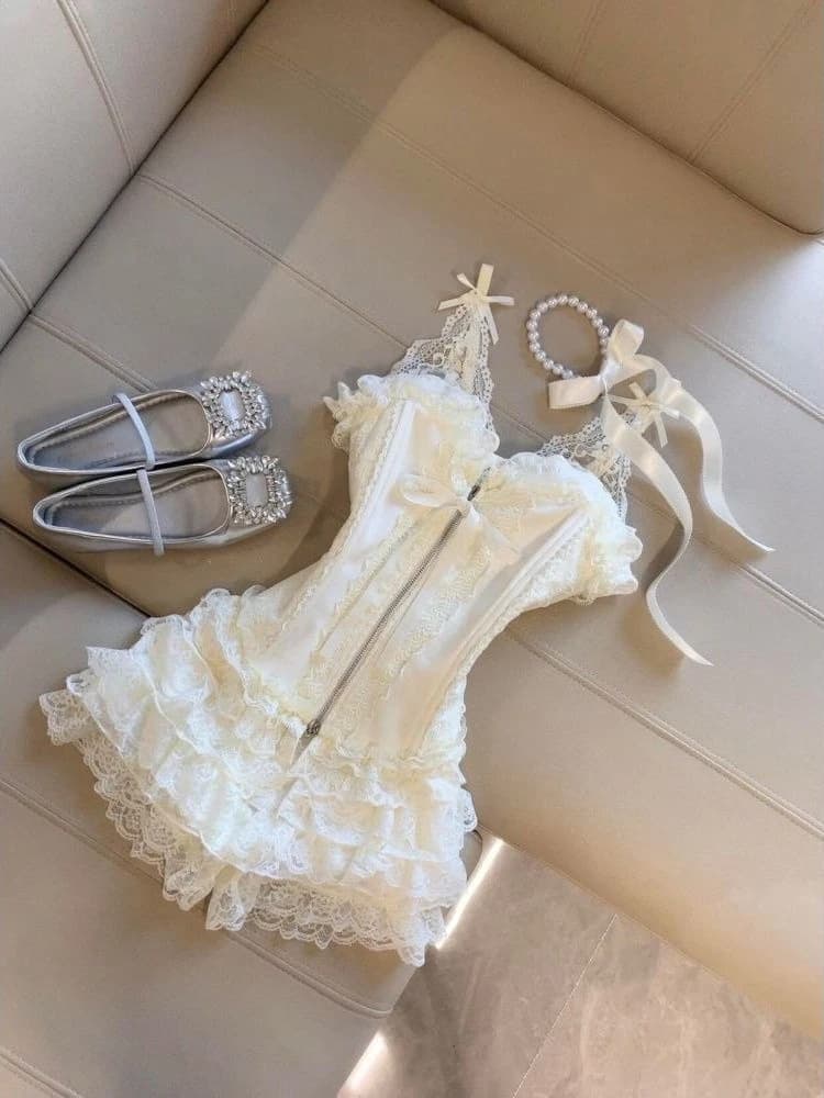Moda dolce sexy sottile fionda set da 2 pezzi design da donna Kawaii Y2k nuovo abito con spalle scoperte in pizzo femminile + gonna corta a vita alta