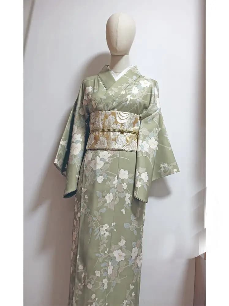 Accappatoio kimono in stile giapponese Stagione migliorata Studio sulla servizio fotografico