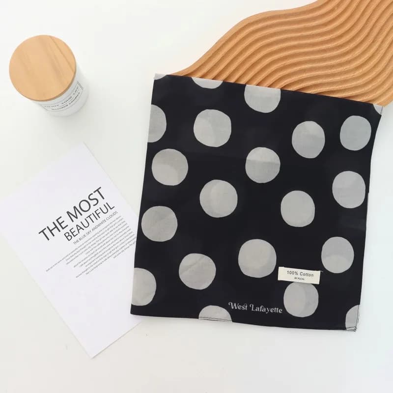 Pure Cotton 2025 scarf, Retro Style French Hepburn, Anti-aging, with Pois Rossi and Black, for Travel and Decoration