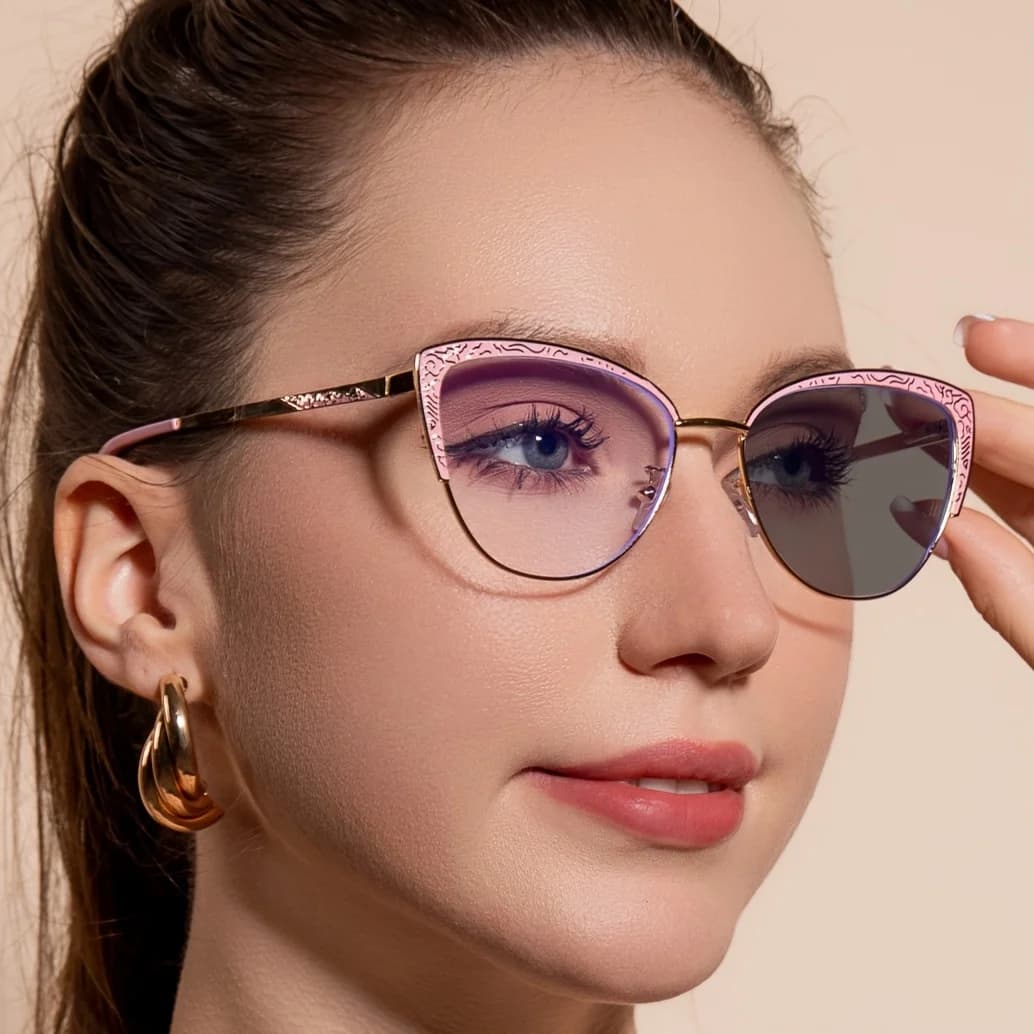 Classic Color Changing Cat's Eye Fashion Ladies Anti-Blue Glasses Metal Spring Hinged Flat Mirrors