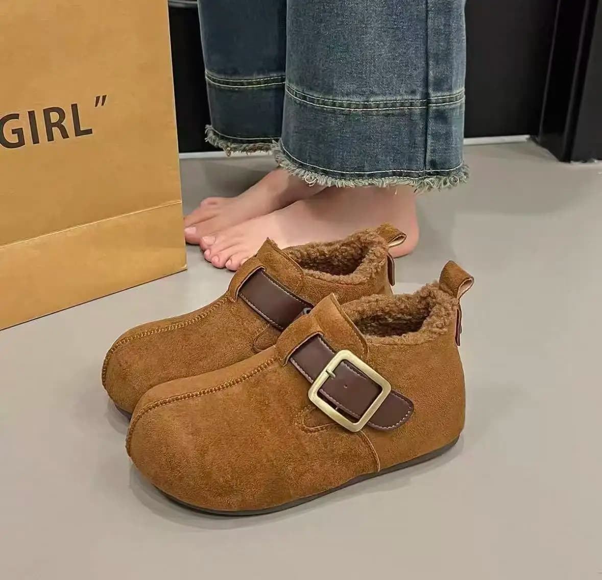 Autunno Inverno Donna Stivali da neve Nuovi stivali piatti casual Moda donna Mocassini morbidi Comfort Caldo peluche Slip on Scarpe di cotone Donna