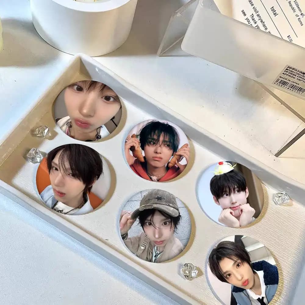 Korean Idol Group Singer Juwang Round Badge Creative Brooch Clothing Backpack Accessories Lapel Pin