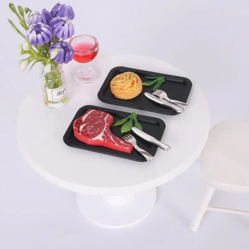 Set di 5 Modelli di Cibo Simulato: Bistecca, Pasta, Piatto, Coltello e Forchetta per Decorazione Cucina Casa delle Bambole, Accessori Fai-da-Te