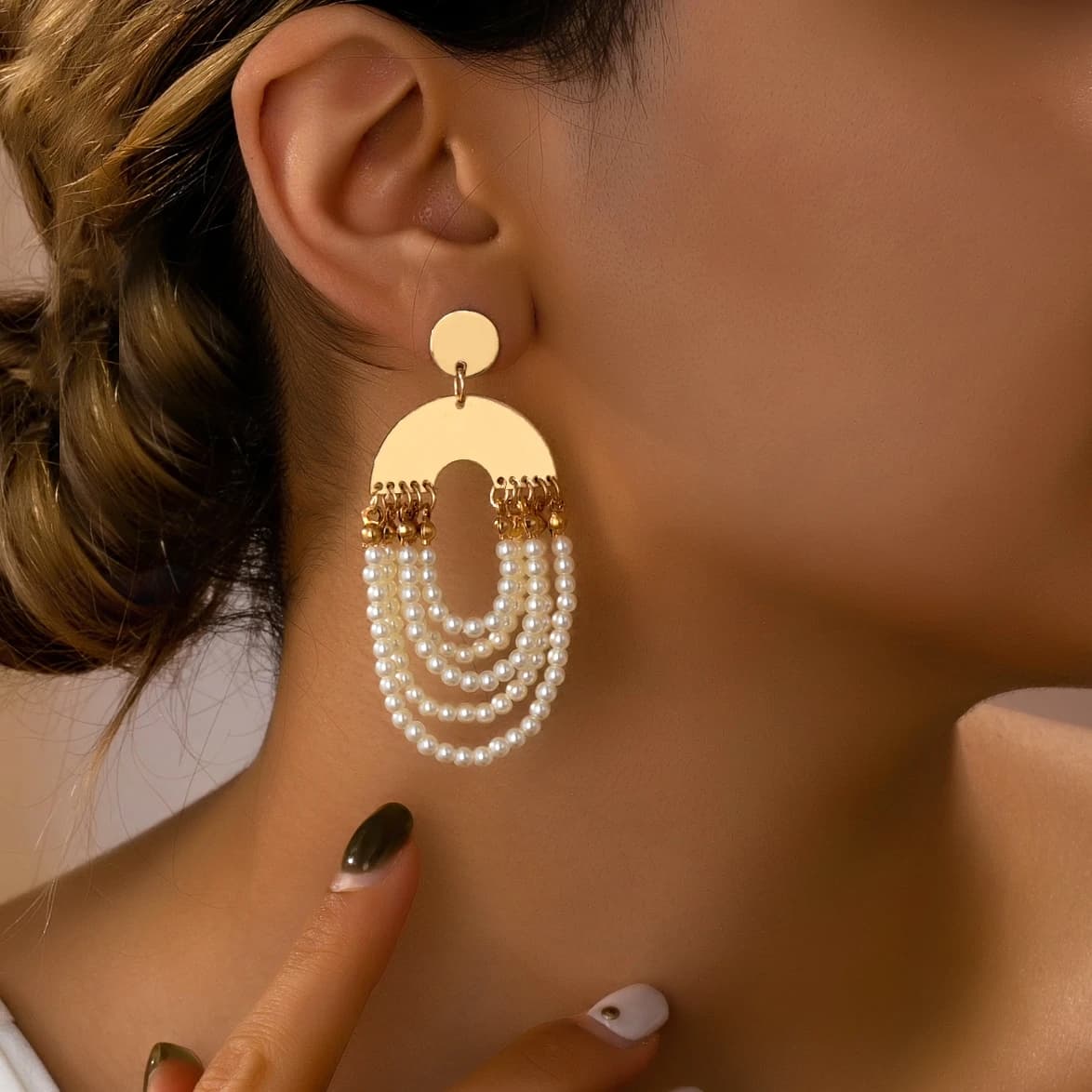 Women's earrings, bohemian vintage court style European style earrings, suitable for everyday wear and parties