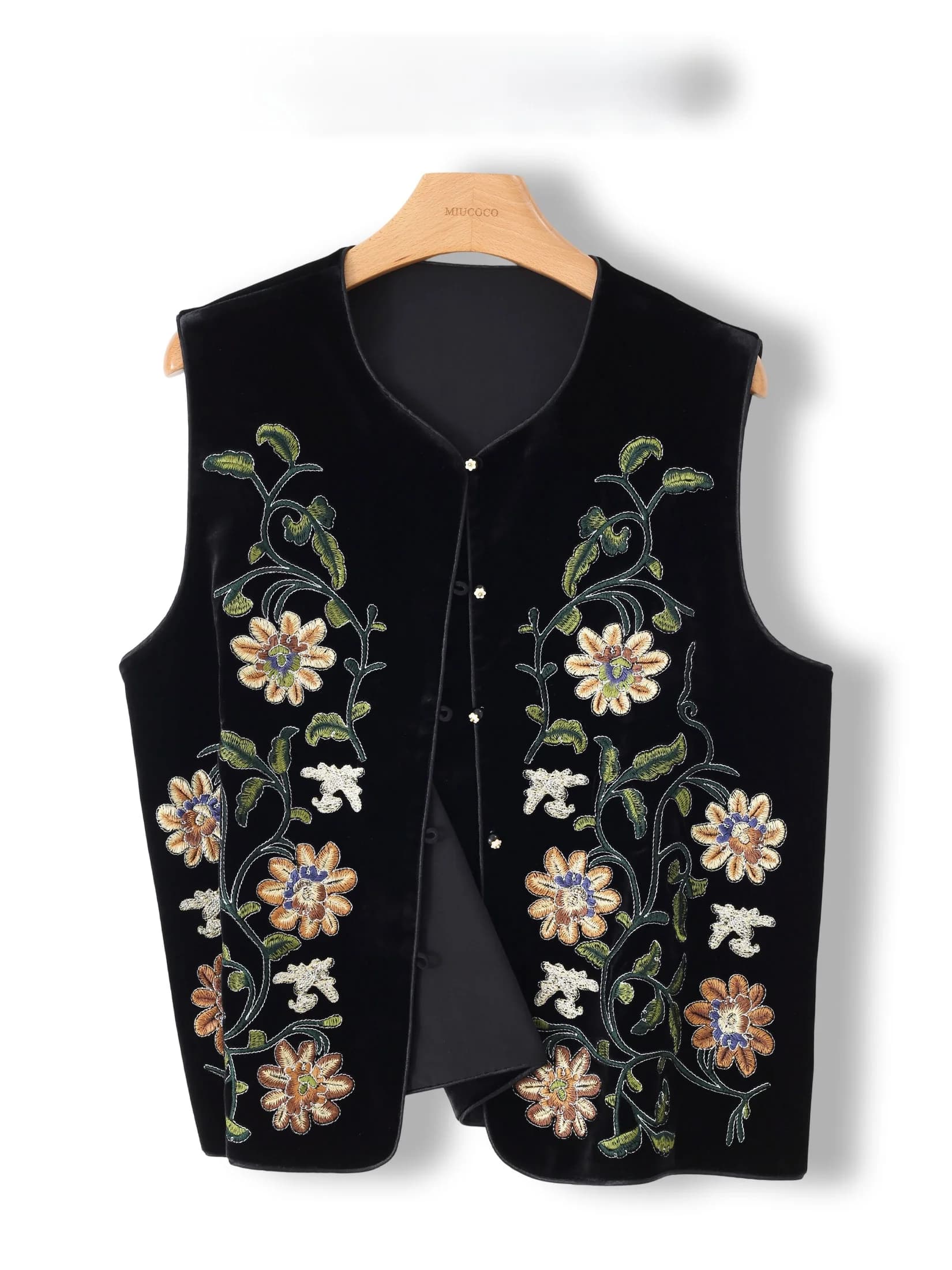 New Chinese Style Women's Velvet Jacket Heavy Embroidery Flowers Fashionable Black Velvet Top round Neck Single Button Closure
