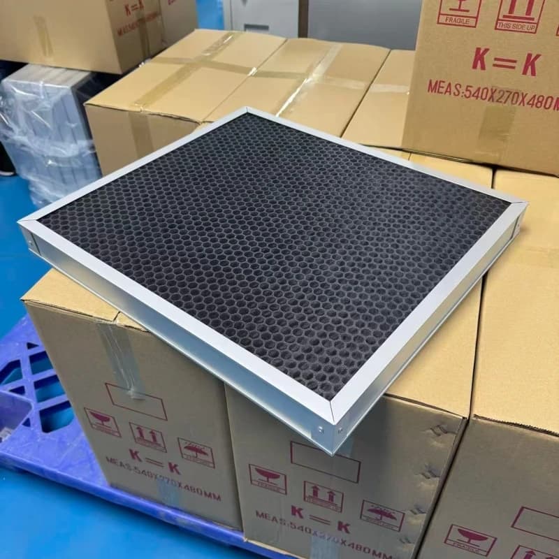 Filtro a Carbone Attivo con Struttura a Nido d'Ape in Lega di Alluminio, Tasso di Riempimento del 80% per Purificatore d'Aria / HVAC / Tenda da Coltivazione