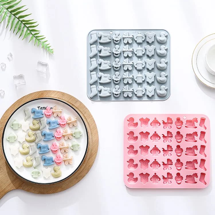 Stampo in silicone per torte e cioccolato a forma di 35 cavalli troiani, anatre, ciucci e altri motivi a tema neonato