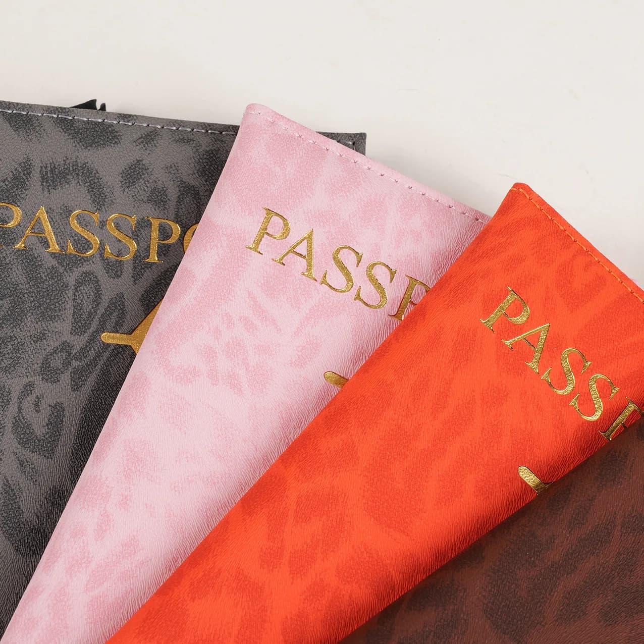 Porta passaporto in pelle PU per donna uomo Accessori protettivi da viaggio alla moda con slot per schede