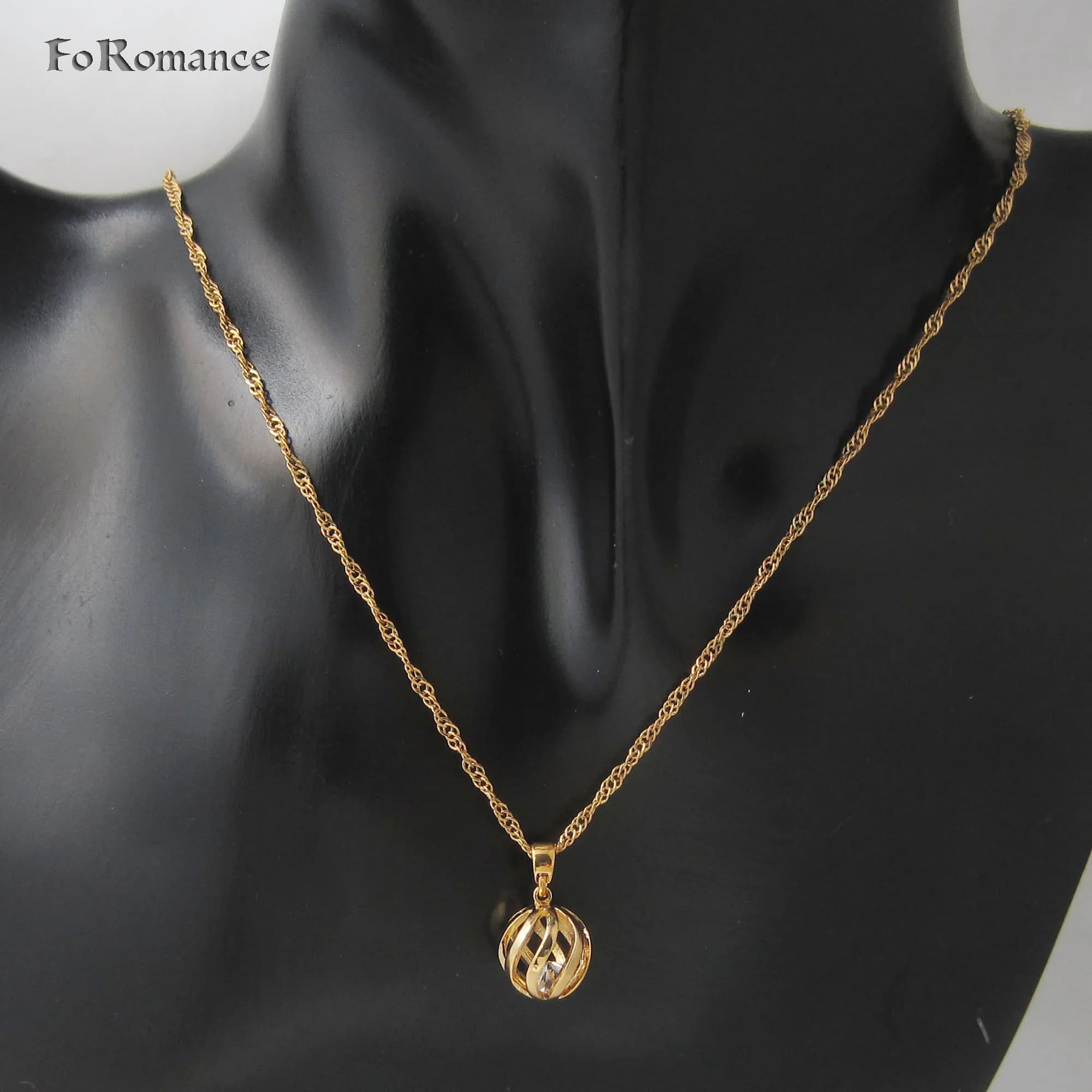 TRE STILI placcati in oro giallo 18 POLLICI 45CM CATENA ad onda d'acqua HOLLOW SEA SHELL PENDENTE a forma di corona con COLLANA DI STONE CZ