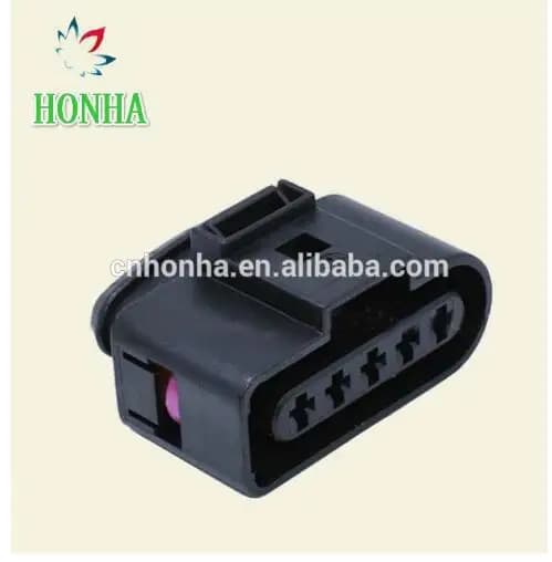 Connettori per cavi elettrici automobilistici femmina a 5 pin 4D0 973 725 4D 0973725