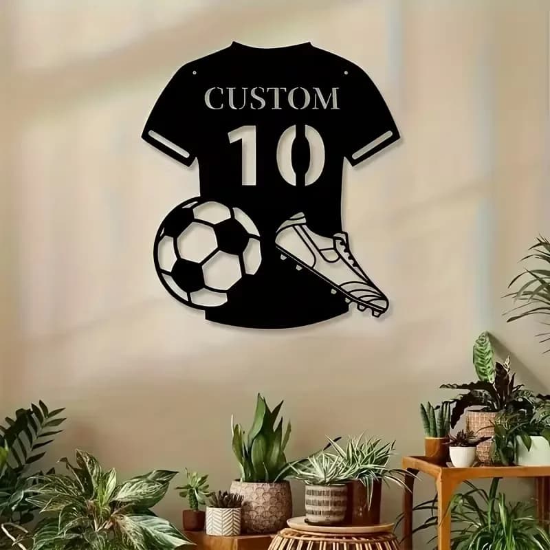 Personalized Wall Art in Metal Mesh and Football Shoes, Customizable with Name and Numbers, Perfect to Decorate Stays/Verande/Patio