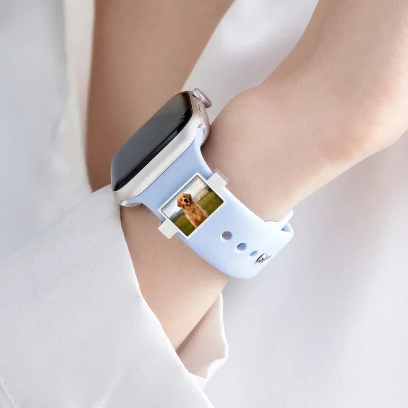 Ciondolo per orologio intelligente con foto personalizzata Ciondolo per cinturino personalizzato con foto personalizzata Cinturino per orologio con nome inciso Regalo per donne e uomini