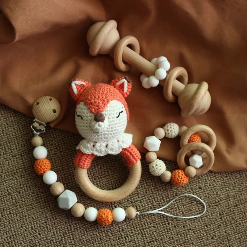 Sonaglio per bambini uncinetto alce volpe orso massaggiagengive sonaglio con campane neonato Montessori giocattolo educativo anelli di legno giocattoli per bambini