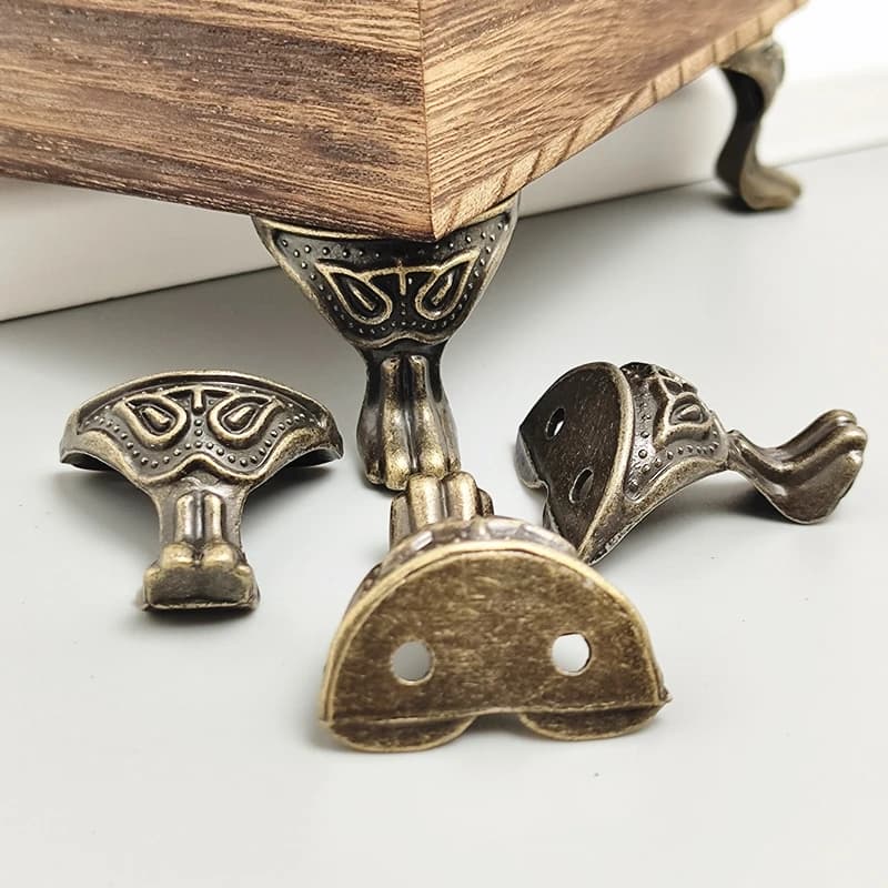 4 pezzi in ottone antico gioielli cassa scatola di legno armadio piedi decorativi gamba angolo protettore artigianato in metallo per mobili Hardware