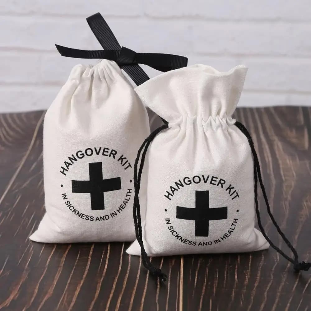 100 pezzi bomboniere kit di sicurezza sacchetto di cotone sacchetti di gioielli addio al nubilato supporto di pronto soccorso evento regalo di natale borse con coulisse