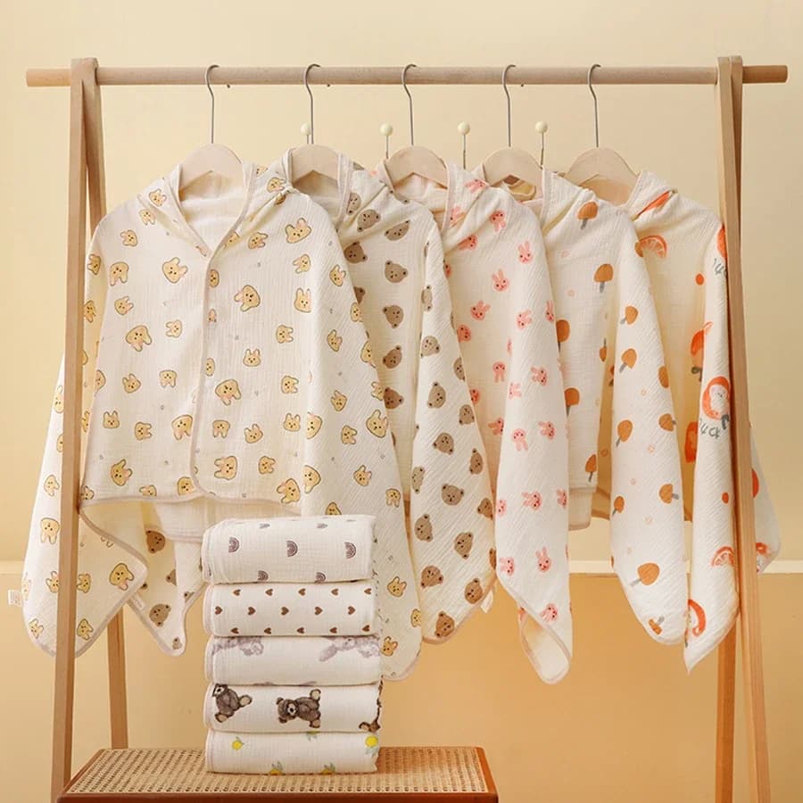 4 layers cotton gauze towel for babies Four seasons Bathrobe with cartoon cap Soft bath towel for girls