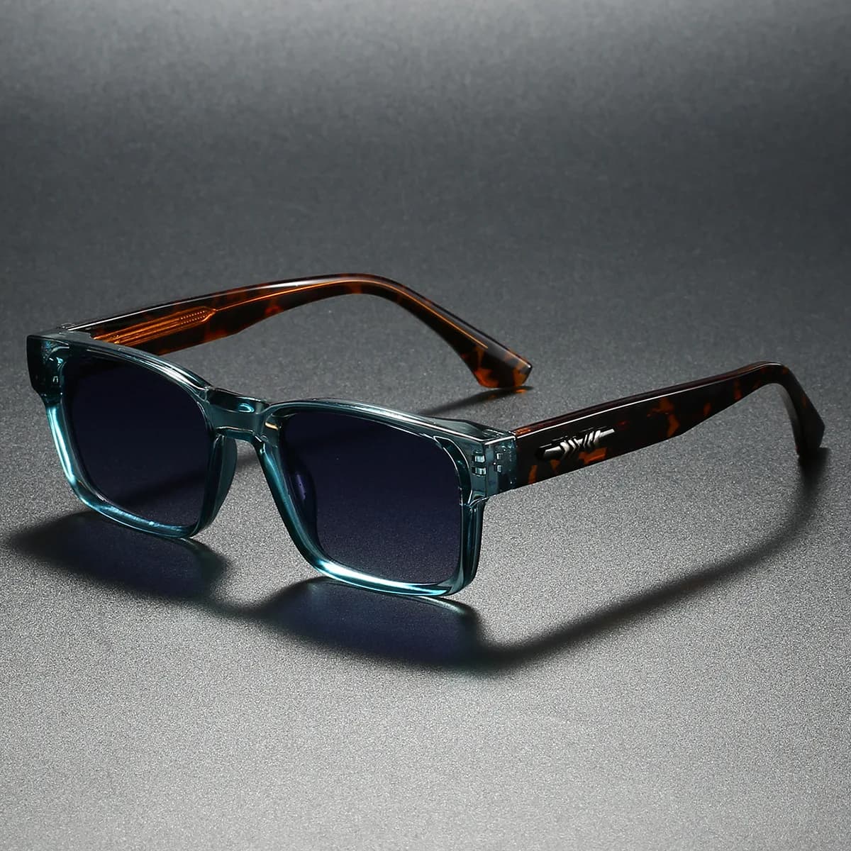 Men's quality polarized sunglasses with metal core UV400 sunglasses unisex travel sunglasses beach fishing glasses