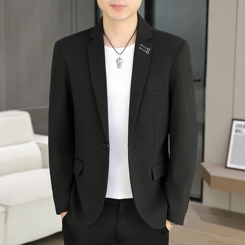 The new men's dress is a fashionable men's jacket in slender and fashionable Western-Korean style
