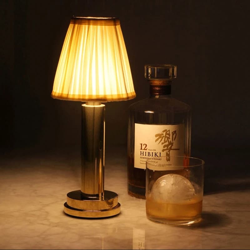 Lampada da Tavolo LED USB in Stile Nordico, Luce Notturna Moderna per Ristoranti, Bar, Camere da Letto, Decorazione Artistica, Illuminazione da Scrivania