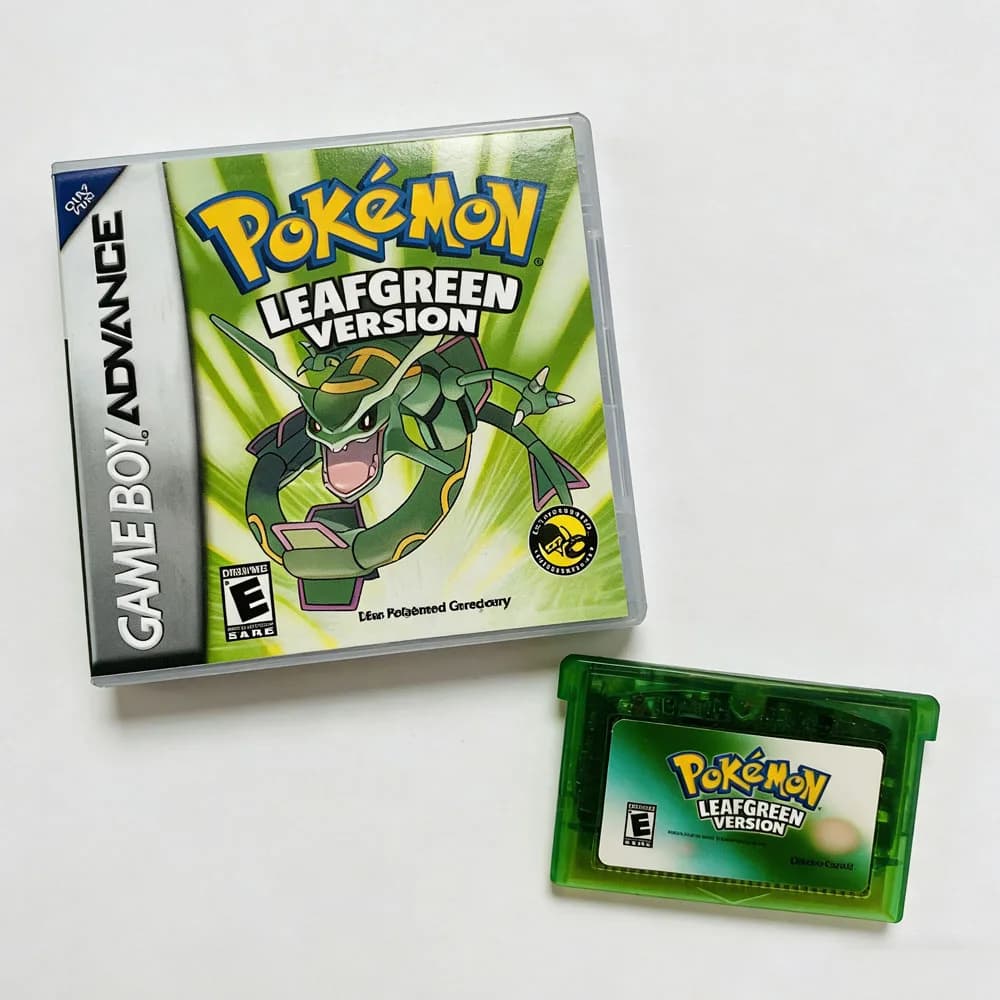 NUOVA Serie Pokémon: Smeraldo, Rosso Fuoco, Verde Foglia, Rubino, Zaffiro - 5 Versioni di Gioco GBA in Scatola per Cartuccia Videogioco a 32 Bit (Senza Manuale)
