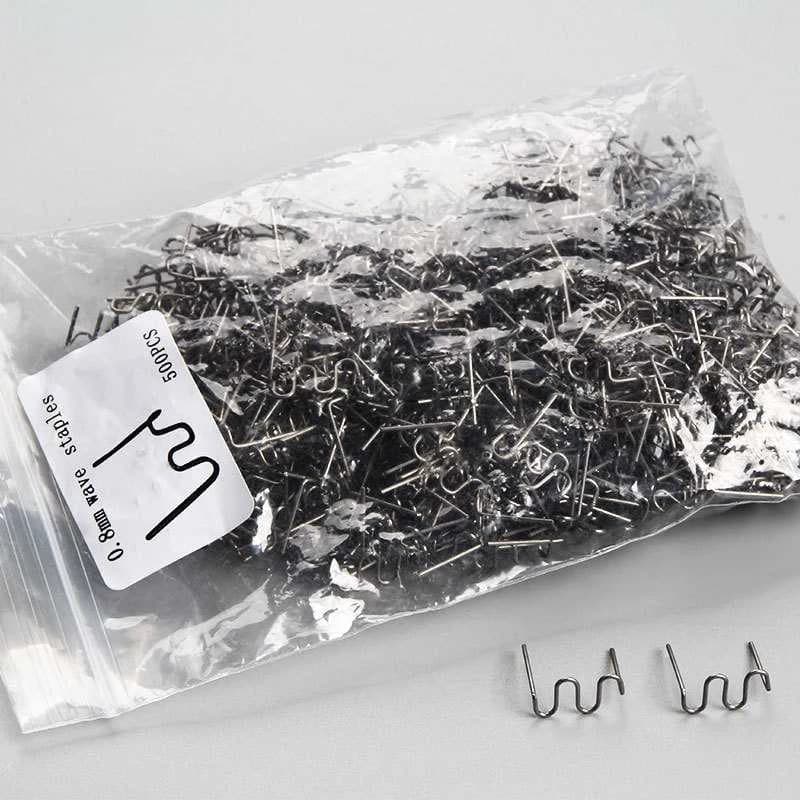 300 pz Saldatore di Plastica Cucitrice A Caldo Standard Pre-tagliato Graffette Ondulate Paraurti Corpo di Riparazione 0.8/0.6mm Strumenti di Saldatura In Acciaio Inox