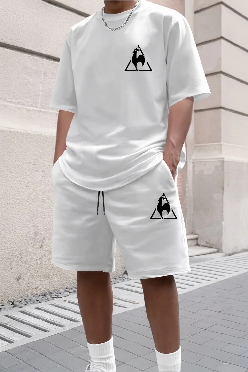 Fashionable summer sports suit, casual, two pieces, for young men, short sleeve t-shirt + shorts.
