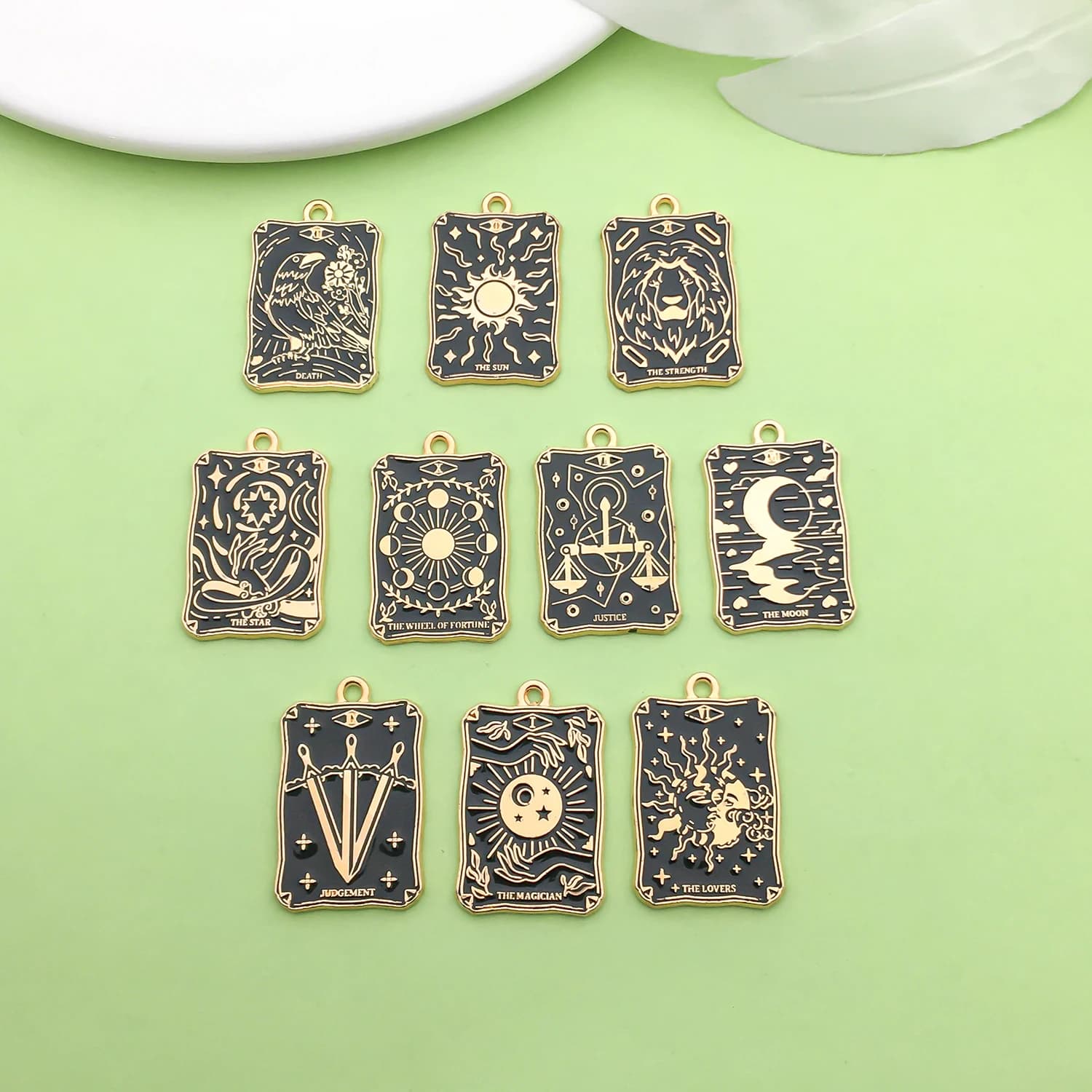 10 pz 18*28mm Smalto Nero Tarocchi Carta Pendenti E Ciondoli In Lega di Metallo Pendenti Per Il Braccialetto FAI DA TE Collana E Creazione di Gioielli accessori 
