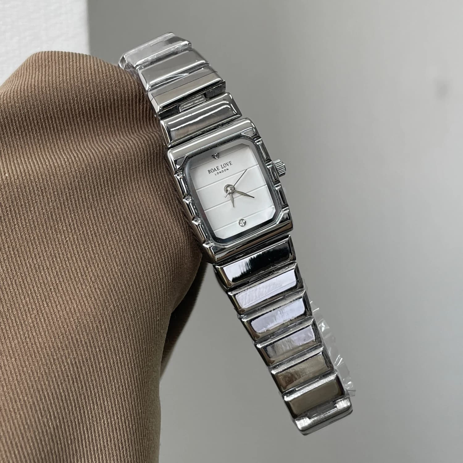 CILOA Women's Square Silver Watch, Light Luxury Gift, Trendy Fashion, New Style, High Quality, Waterproof Quartz Watch