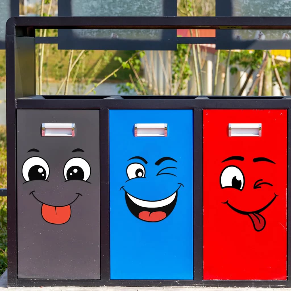 Set di 4 fogli di adesivi decorativi con faccia di cartone animato - Decalcomanie in vinile impermeabili rimovibili autoadesive per coperchio del WC del bidone della spazzatura