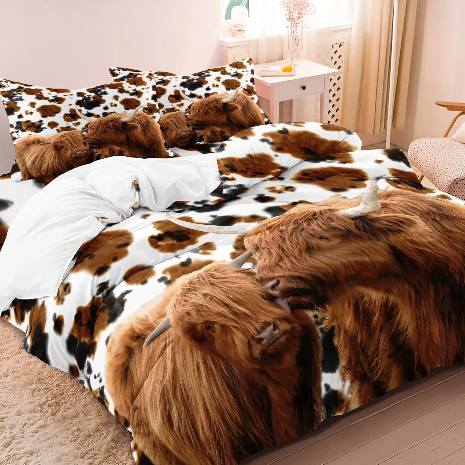 Soft bed linen set with highland cow-shaped pattern, 3 pieces, includes 1 duvet cover and 2 pillowcases for home and dorm furnishings for all seasons