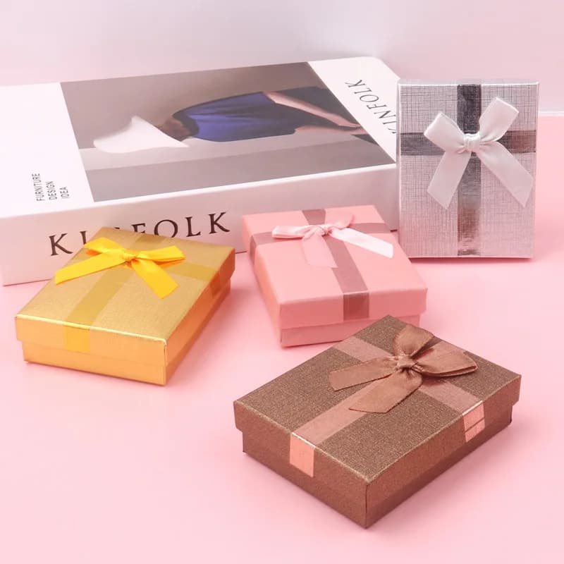 Set di 12 Scatole Regalo in Cartone per Gioielli con Fiocco, per Anelli, Collane, Bracciali e Orecchini, Confezioni Regalo Rettangolari con Spugna Interna