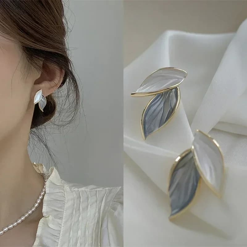 LATS nuovo arrivo coreano metallo alla moda fresco bello dolce foglia grigia orecchini con perno per le donne 2024 regali di gioielli di moda
