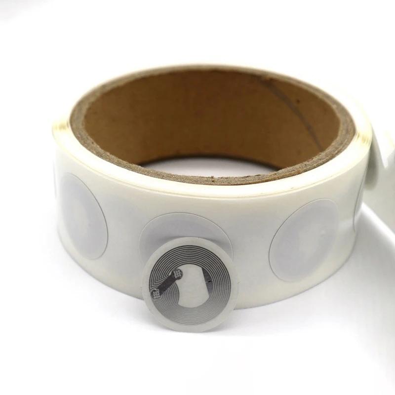 Etichette NFC NTAG213 NFC 215 Adesive Universali Riscrivibili Rotonde Smart Label