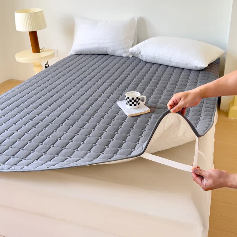 Waterproof quilted bed cover breathable mattress for single or double bed