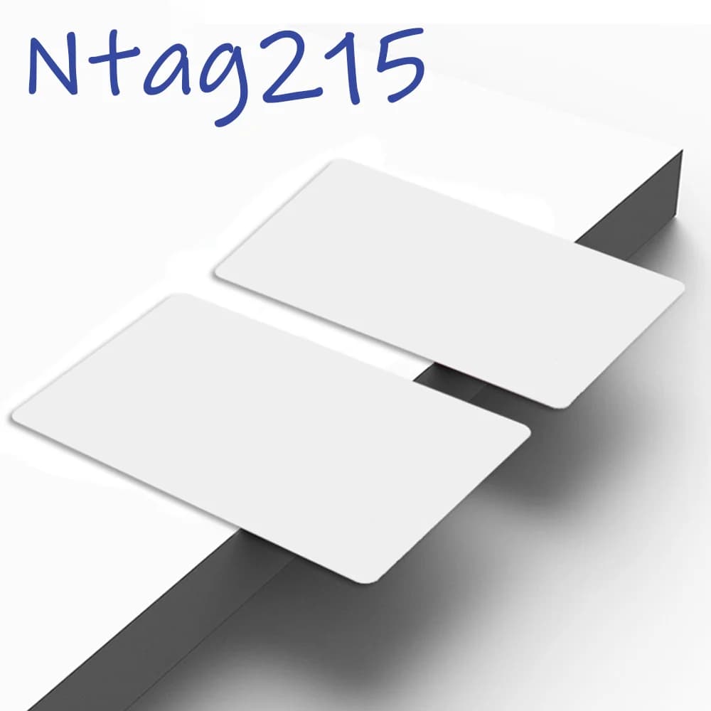 RFID Ntag215 Smart Chip Card Chiave NFC 504 byte Tag in PVC ISO14443 IC Bluetooth Biglietto da visita Gioco URL Token Amibo Badge