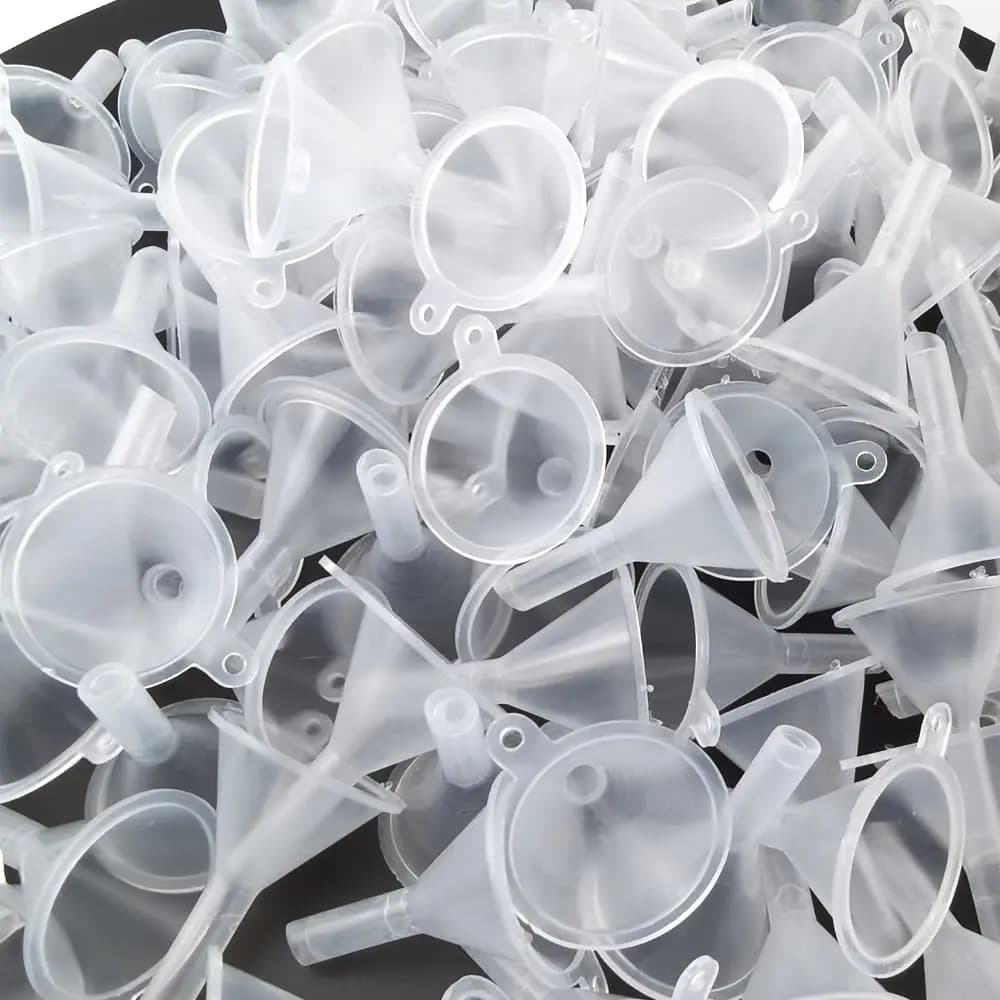 Mini imbuto in plastica trasparente, set di piccoli imbuto adatti per laboratorio, biberon, oli essenziali, profumi, spezie, polveri
