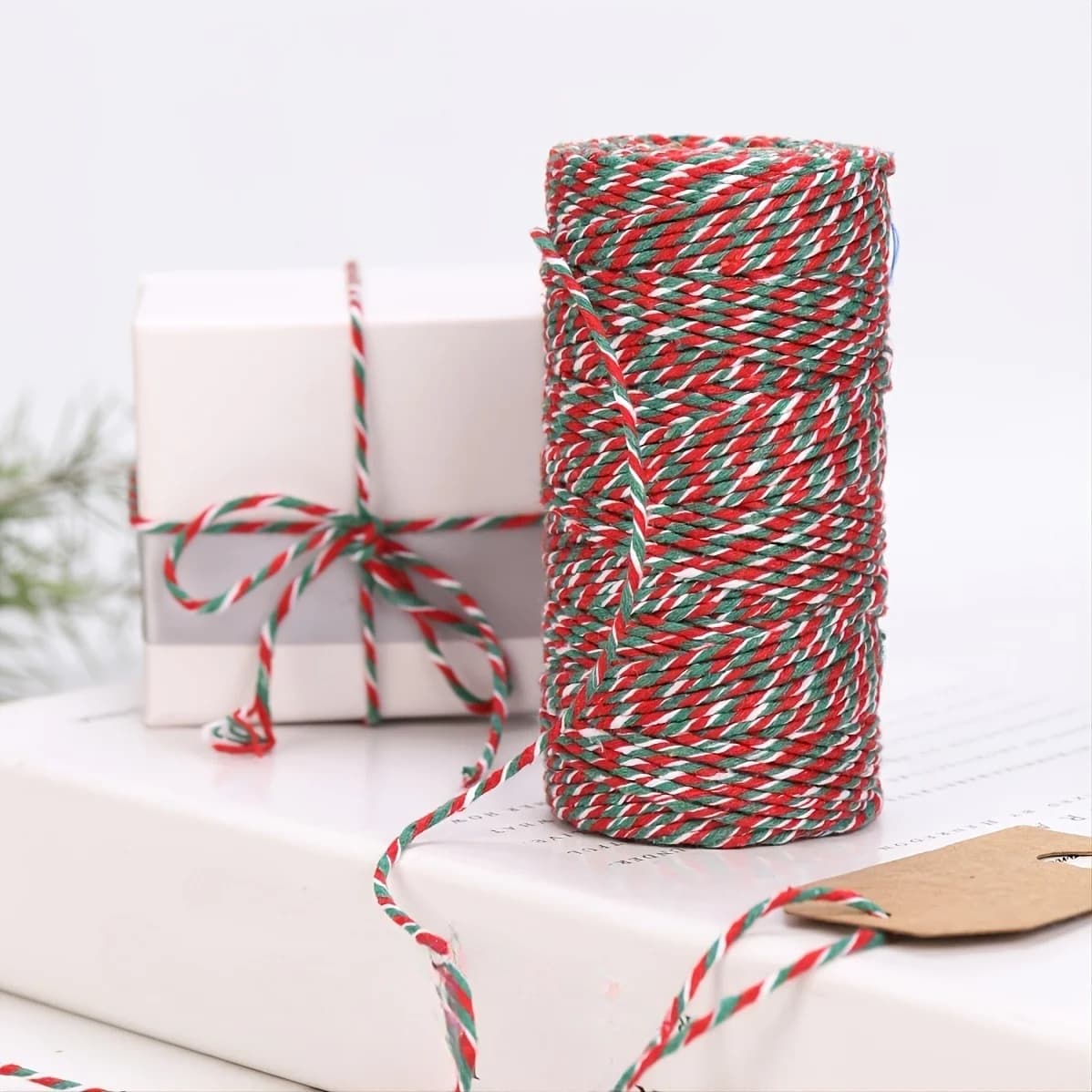 Green and White 100m Red Colored Cotton Corda / Roll For Home Decoration Handmade Packaging Material for Christmas Gift Boxes