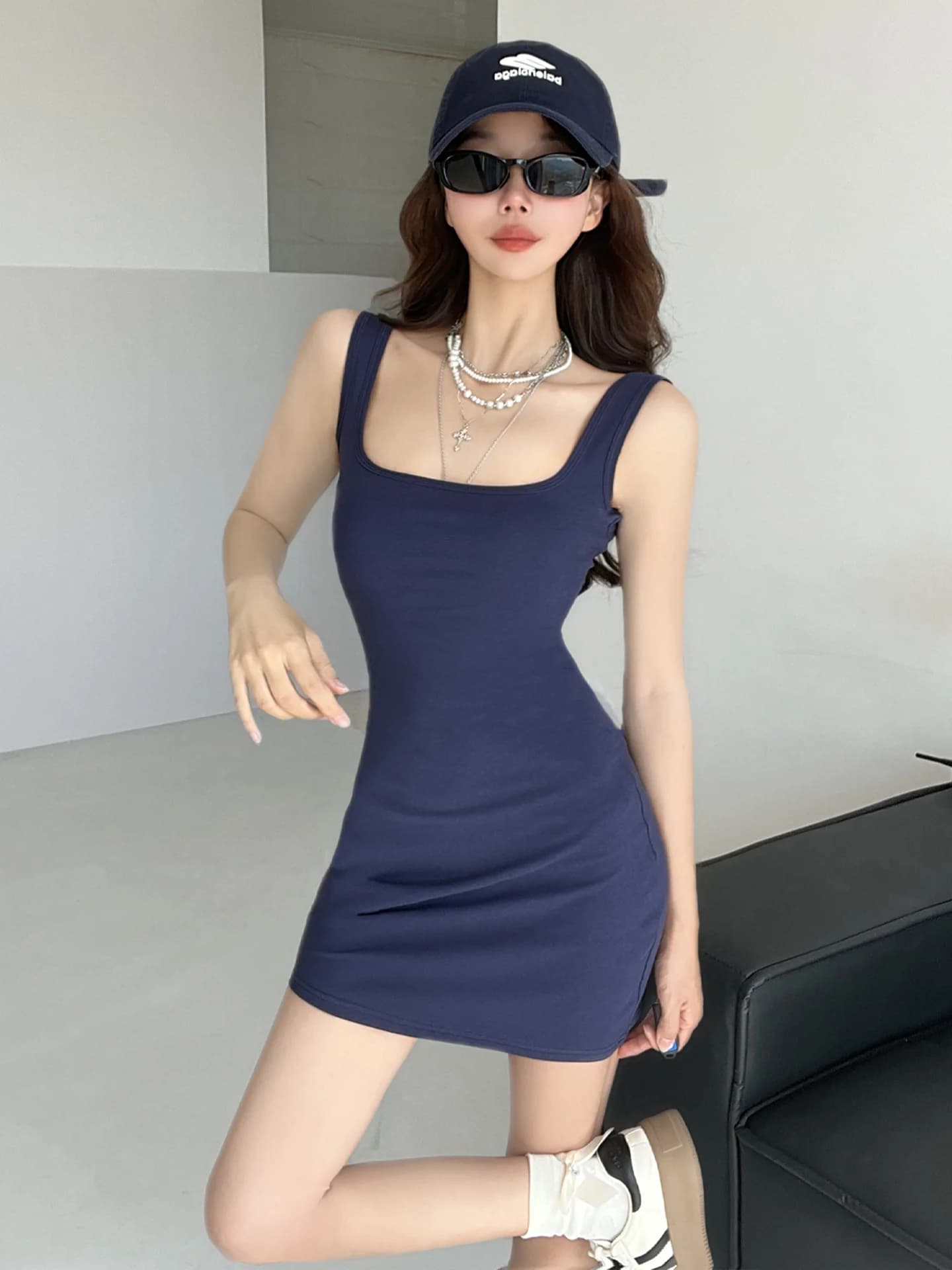 Sultry Sister High waist tube and slim fit with square neckline, which hides the fat under the armpits, small size, for sexy girl Dr Ci Walk
